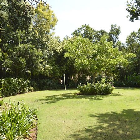 Adley House Bed & Breakfast Oudtshoorn Bagian luar foto