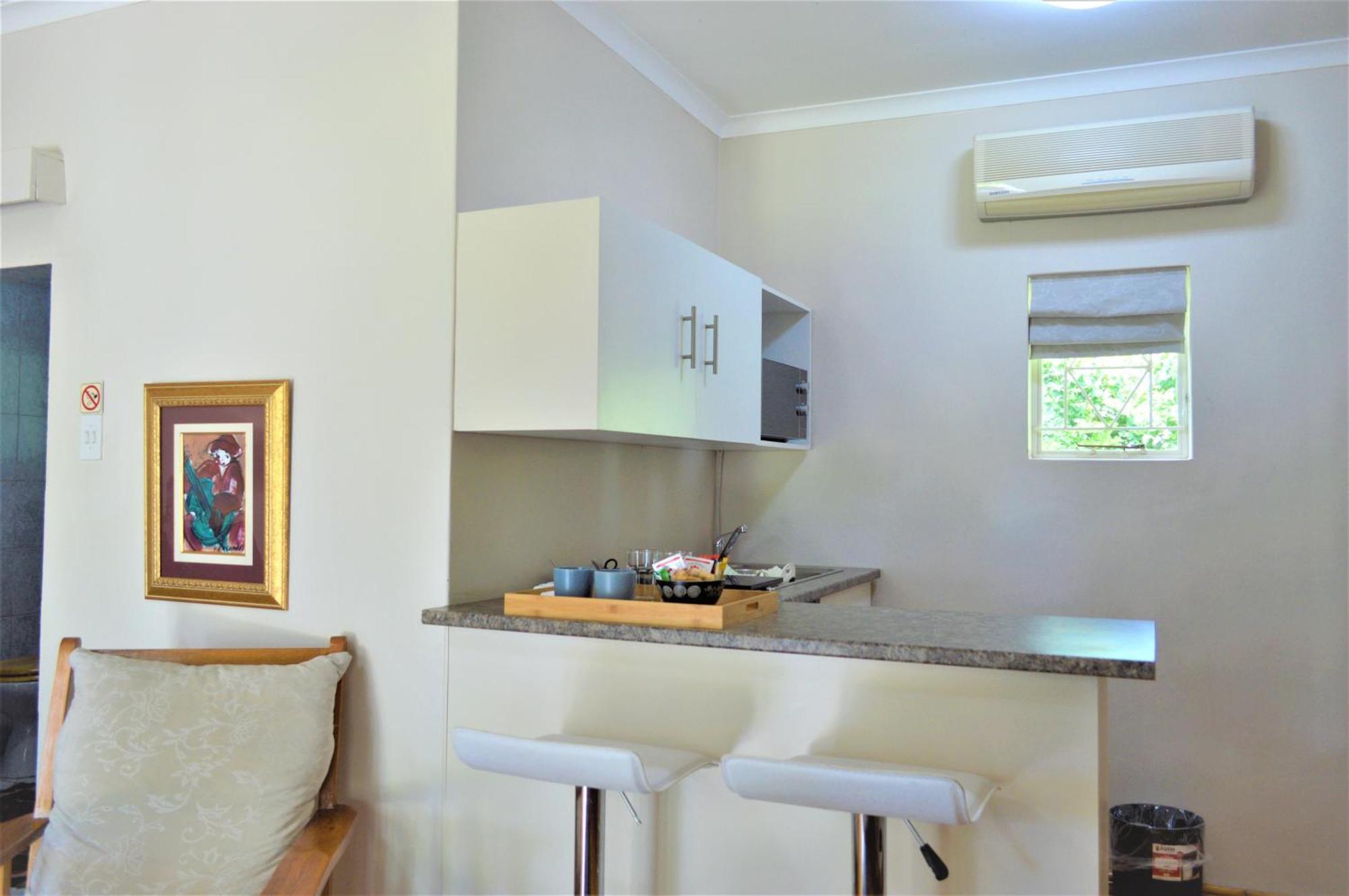 Adley House Bed & Breakfast Oudtshoorn Bagian luar foto