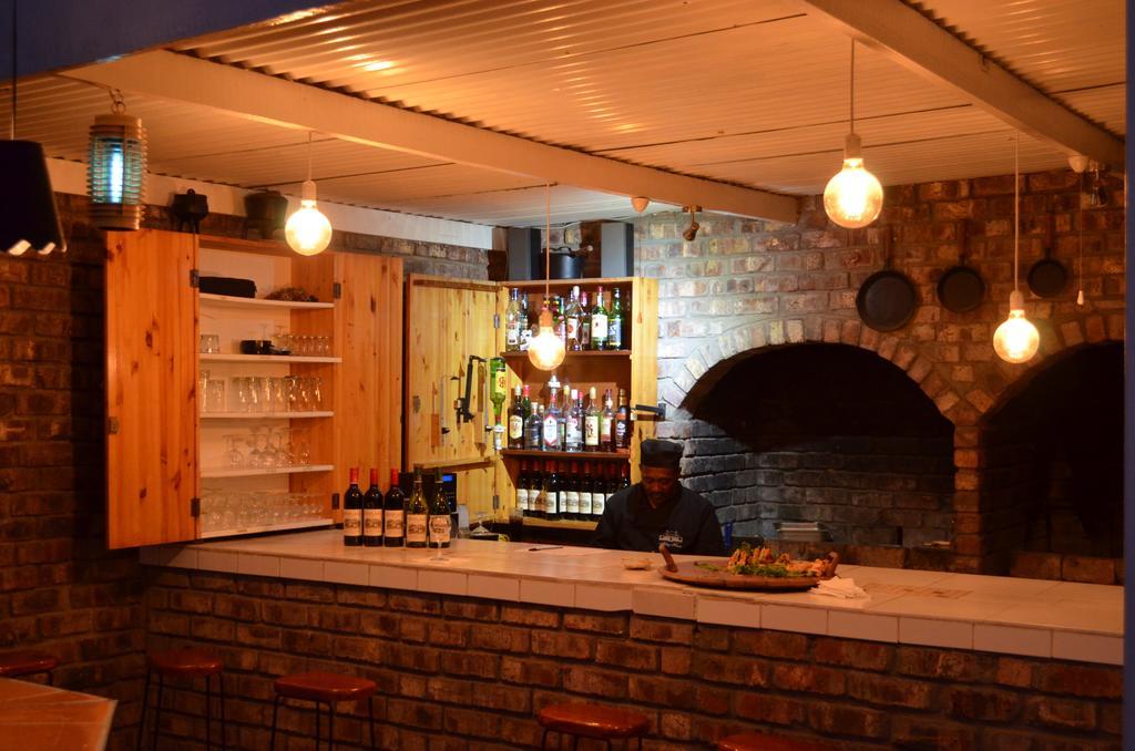 Adley House Bed & Breakfast Oudtshoorn Bagian luar foto