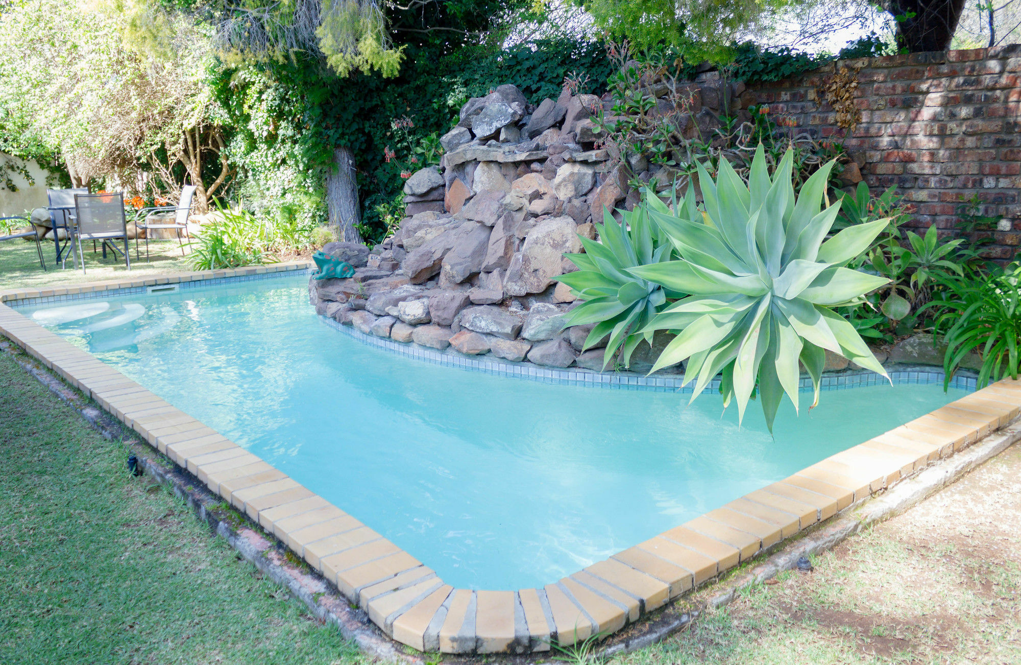 Adley House Bed & Breakfast Oudtshoorn Bagian luar foto